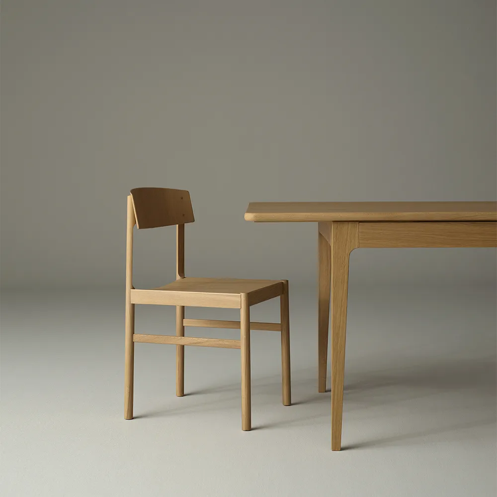 Höllviken spisebord, eik hvitpigmentert mattlakk, 2 ilegg, beige mdf à 50 cm Mavis