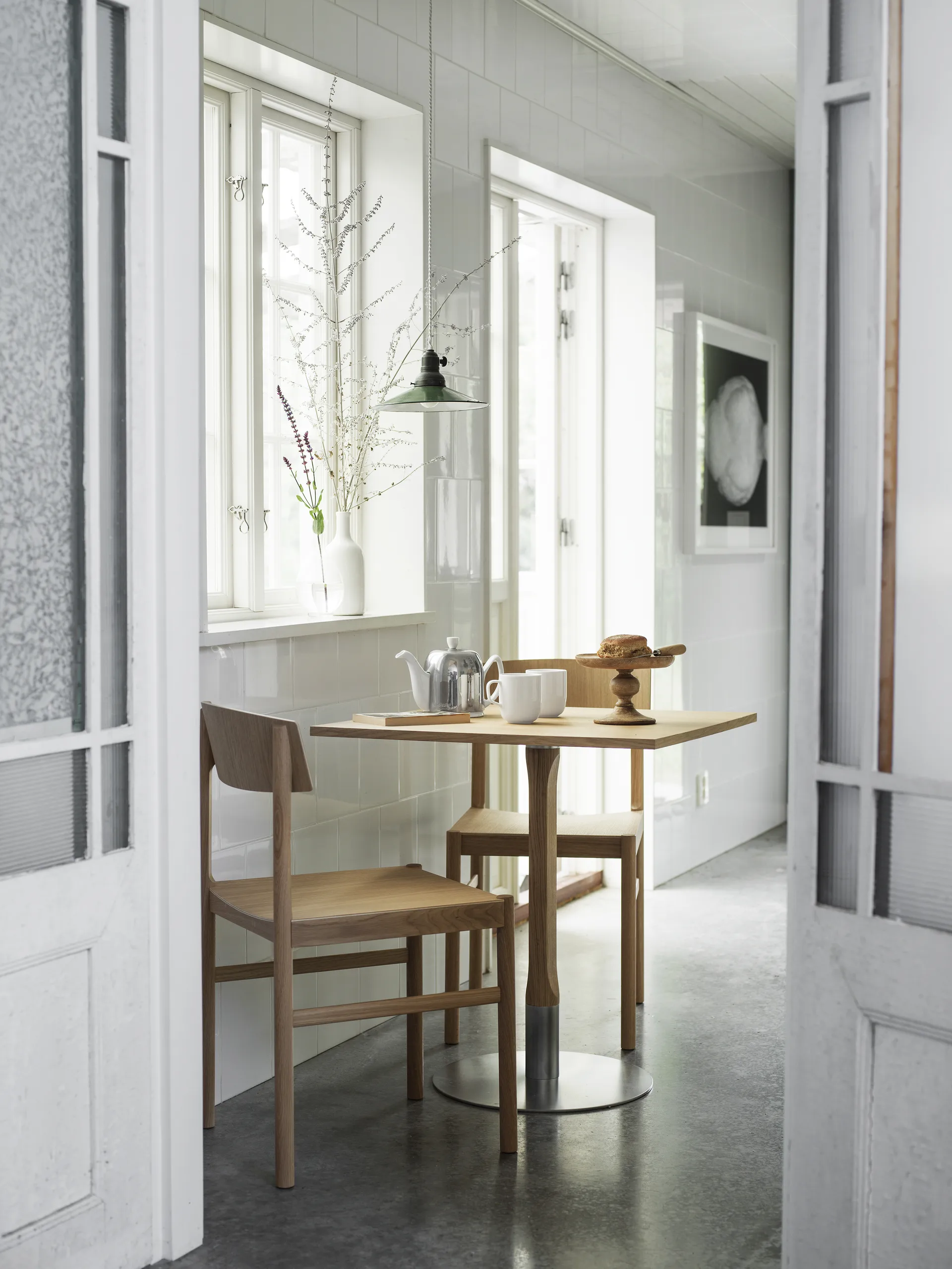 Rod stol, Hvitpigmentert mattlakkert eik Mavis