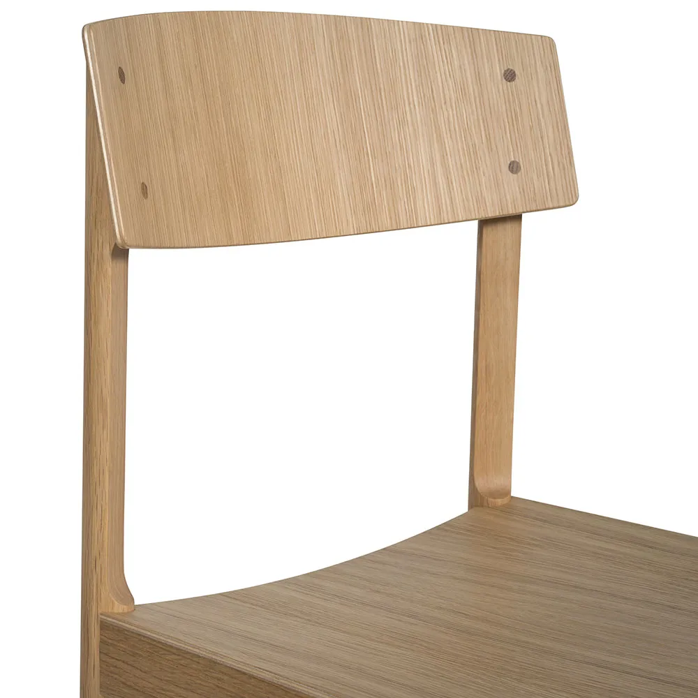 Rod stol, Hvitpigmentert mattlakkert eik Mavis