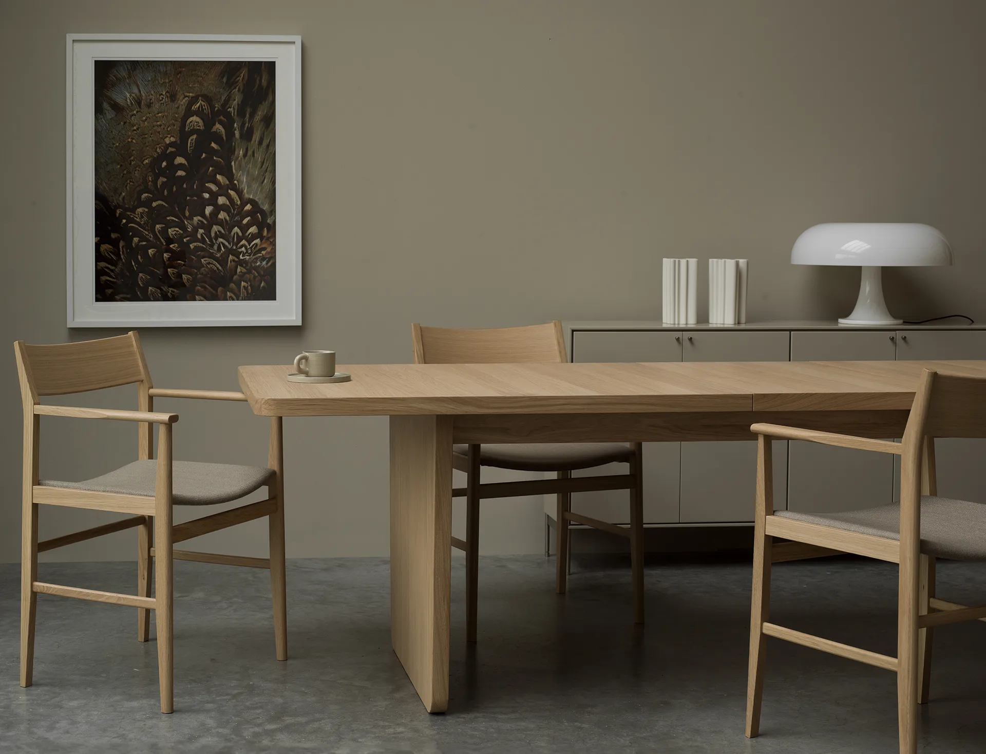 Vaud spisebord, Hvittpigmentert eik, 2 stk ilegg Mavis