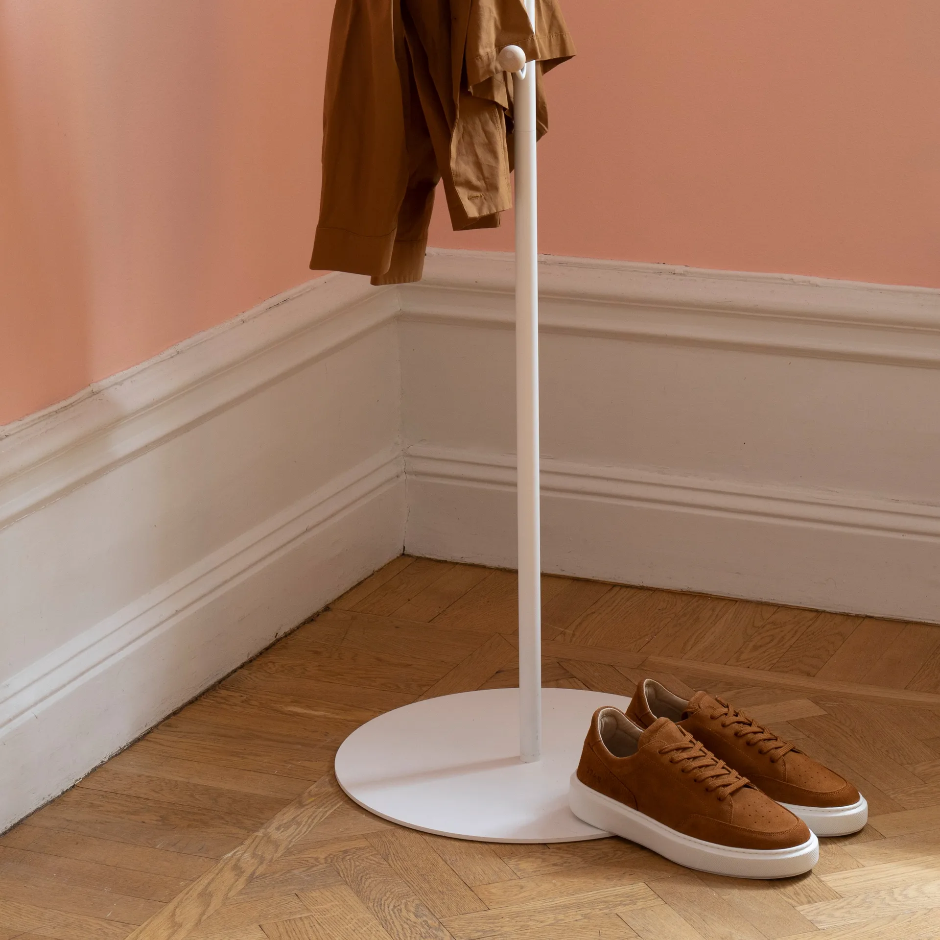 Bill Floor klesknagg, Hvit Maze