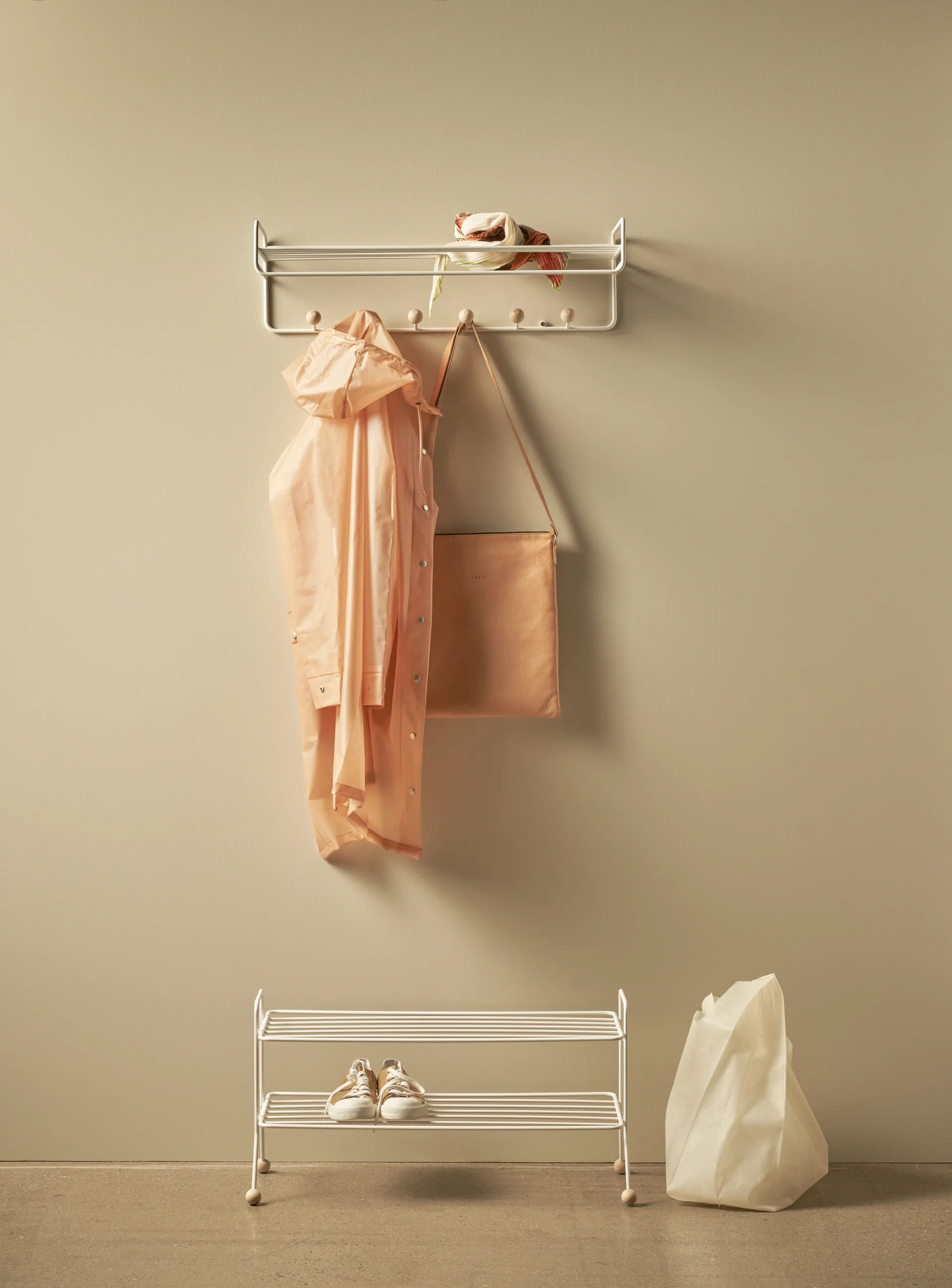 Bill Hat rack hattehylle, Greige Maze