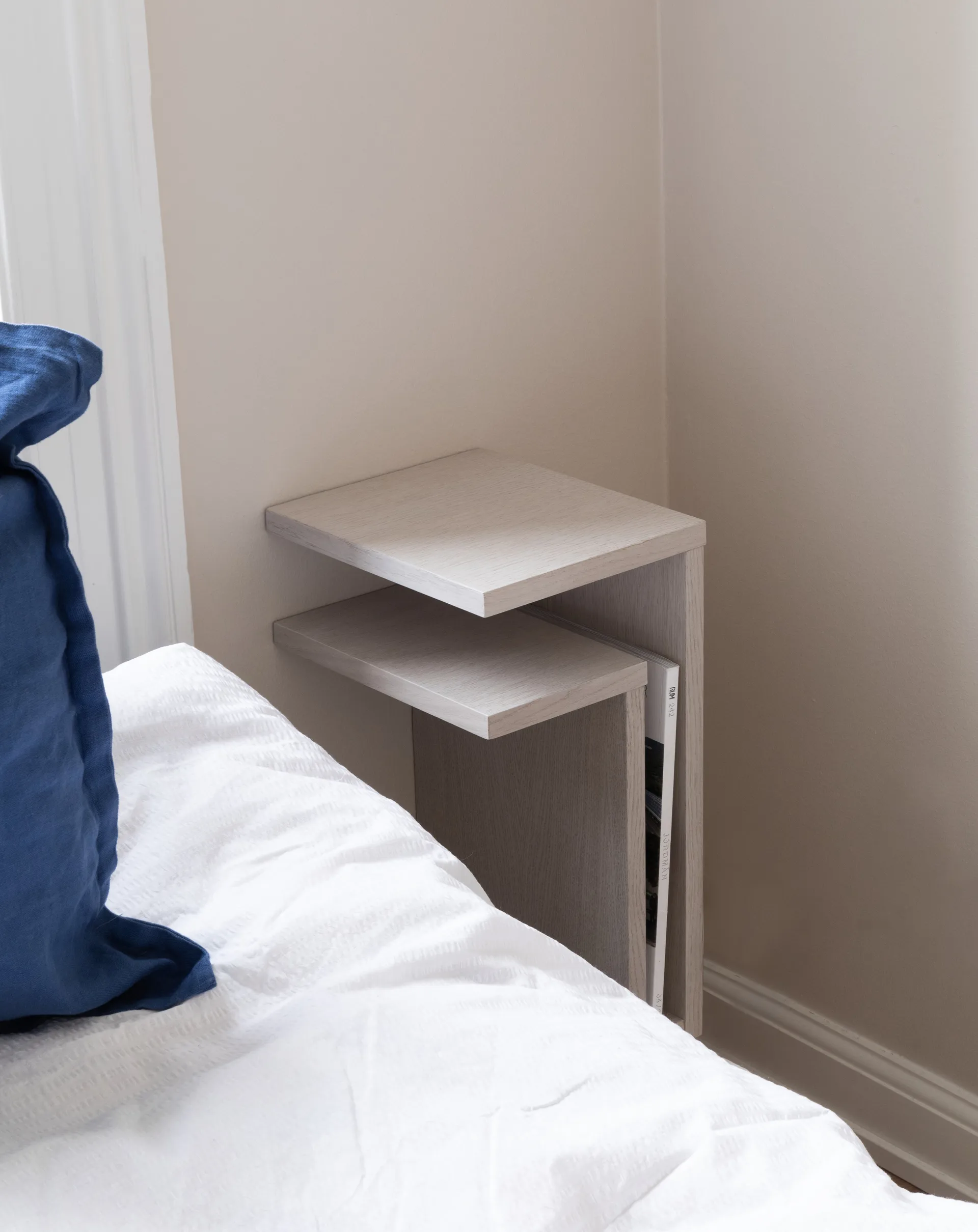 F-shelf vegghylle white oak, Hylle til venstre Maze