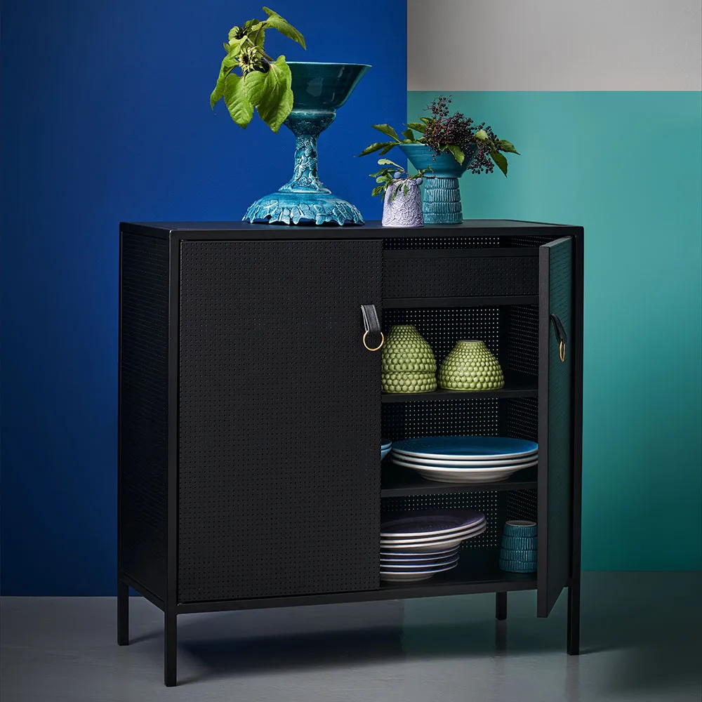 Liza skap, sort, skinndetalj Maze