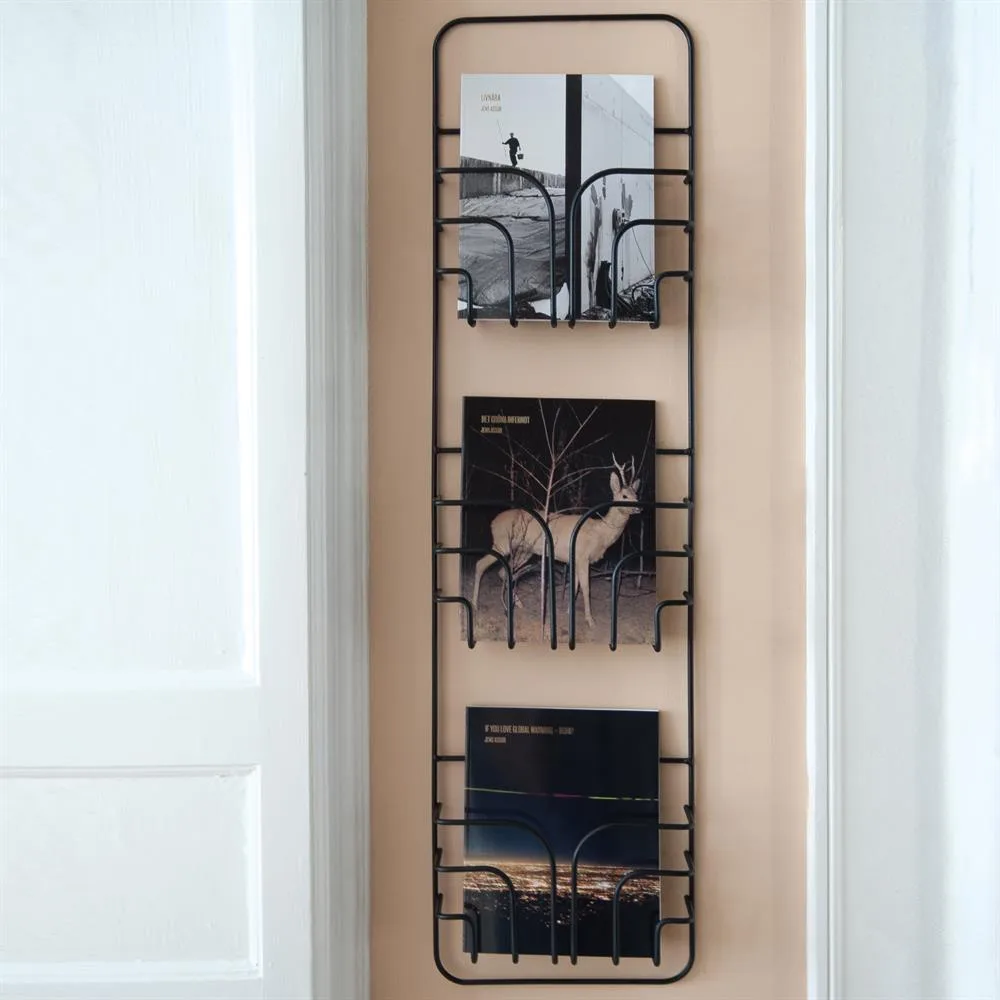 Now magasinholder, sort Maze