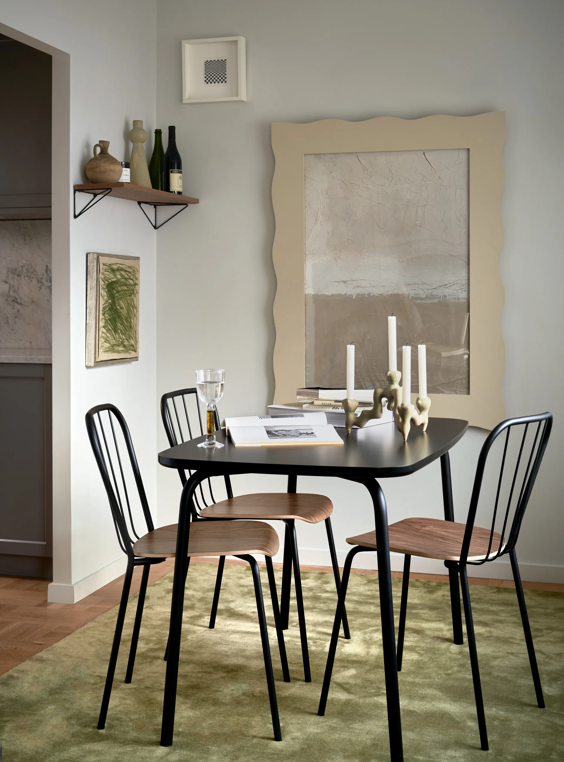 Same Table bord, Sort Maze