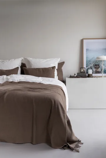 Bohemia sengeteppe - Taupe, 250x250 cm - Mette Ditmer