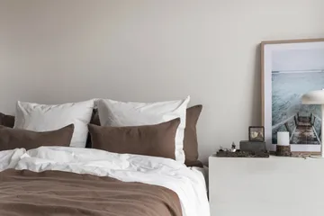 Bohemia sengeteppe - Taupe, 250x250 cm - Mette Ditmer