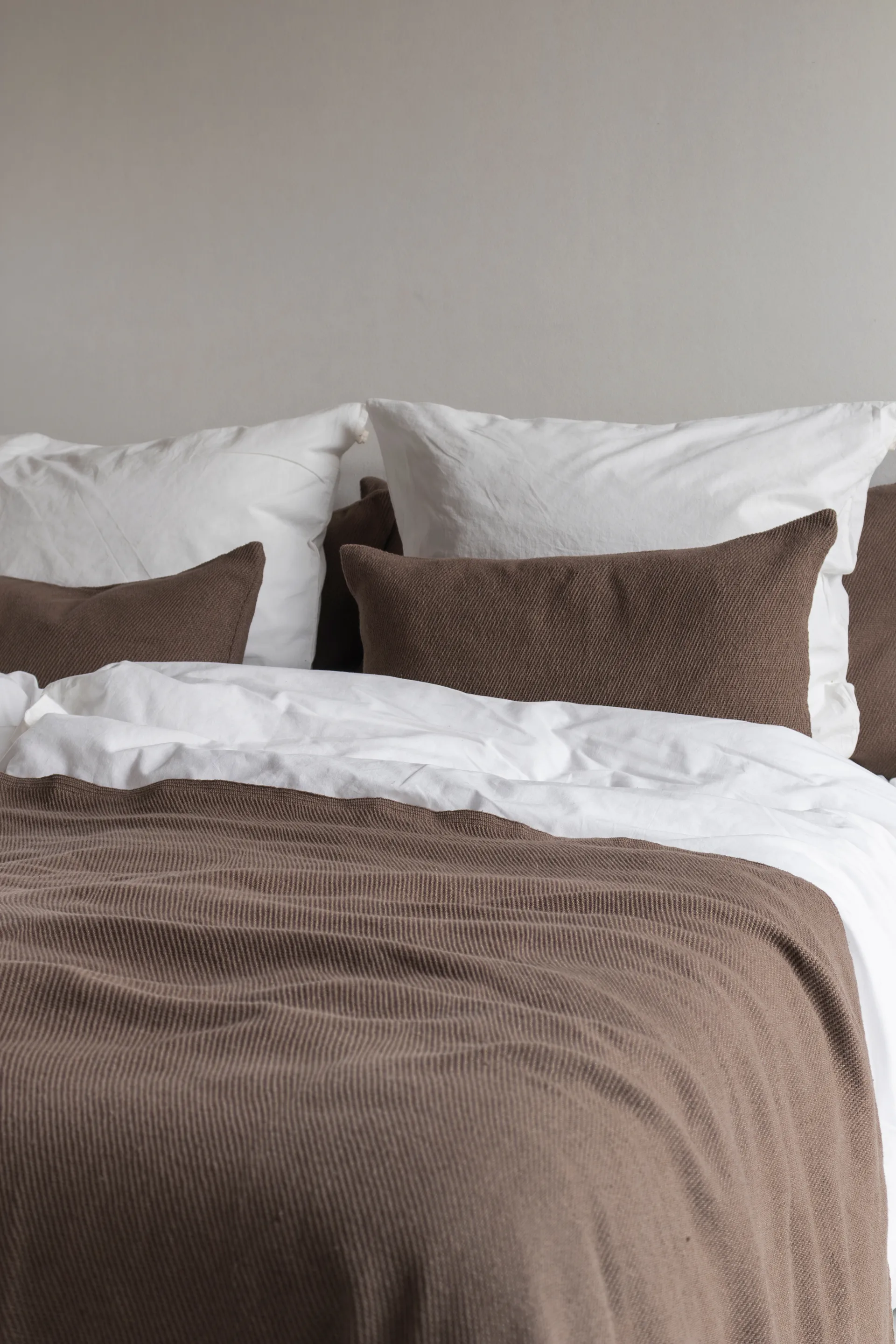 Bohemia sengeteppe, Taupe, 250x250 cm Mette Ditmer