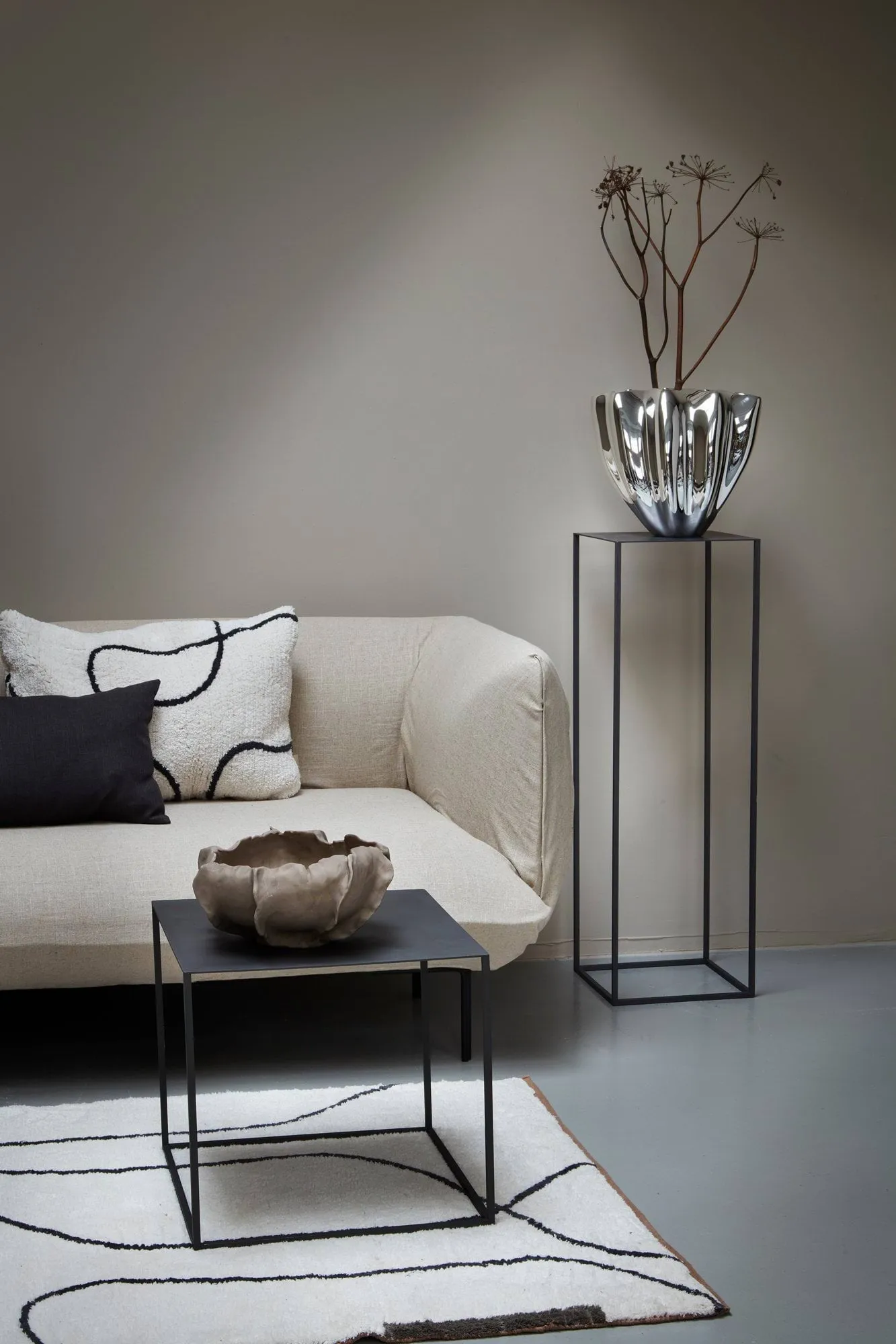 Cubic pidestall, Svart, 29x29x90 cm Mette Ditmer