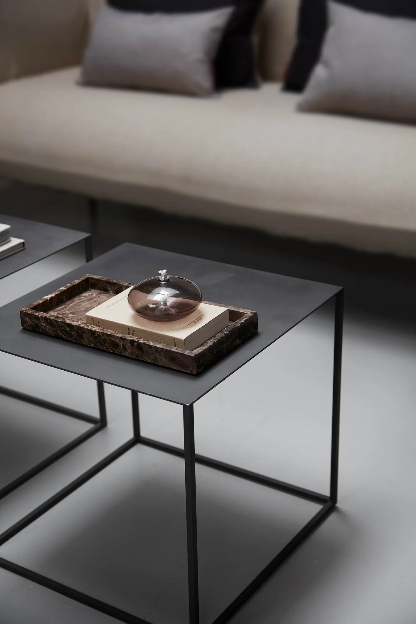 Cubic sidebord, Svart, 43x43x40 cm Mette Ditmer