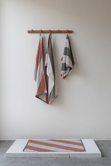 Diagonal gjestehåndkle 40x55 cm 2-pakning - Dark olive - Mette Ditmer