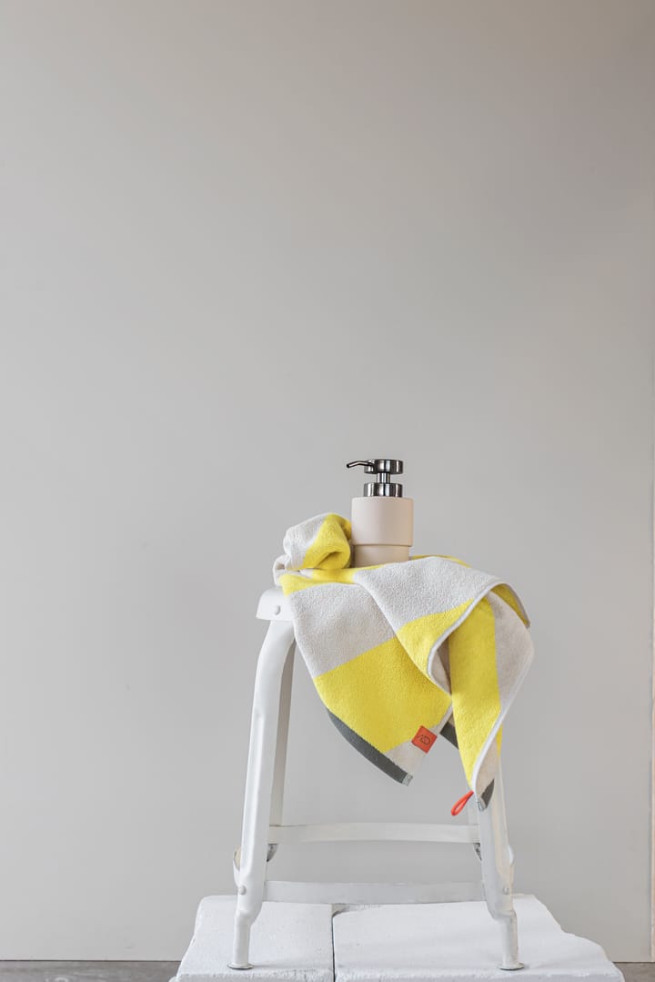 Diagonal håndkle, Yellow, 70x133 cm Mette Ditmer