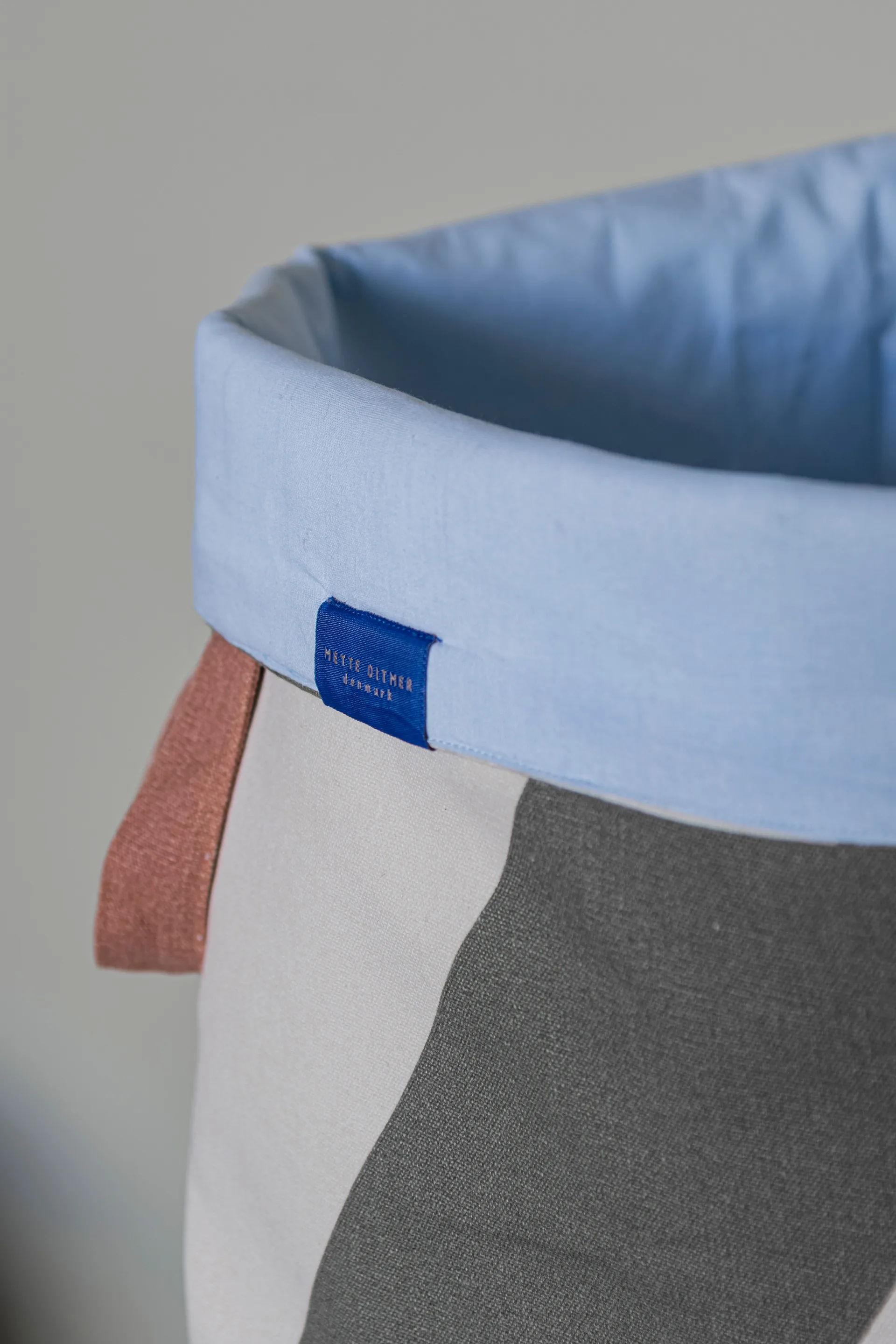 Diagonal vaskekurv Ø40x50 cm, Dark olive-sand Mette Ditmer