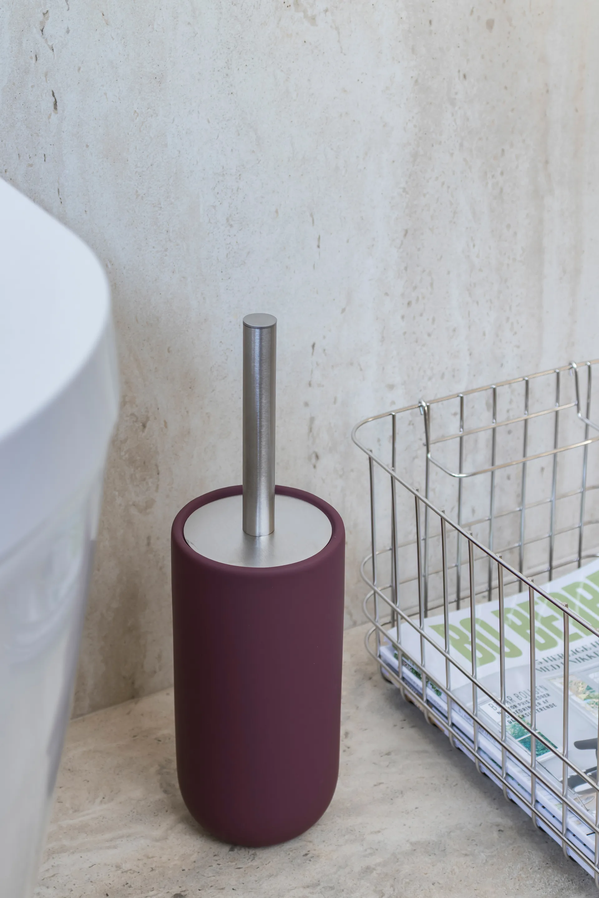 Lotus play toalettbørste, inkl 2 toalettbørstehoder, Wine Mette Ditmer