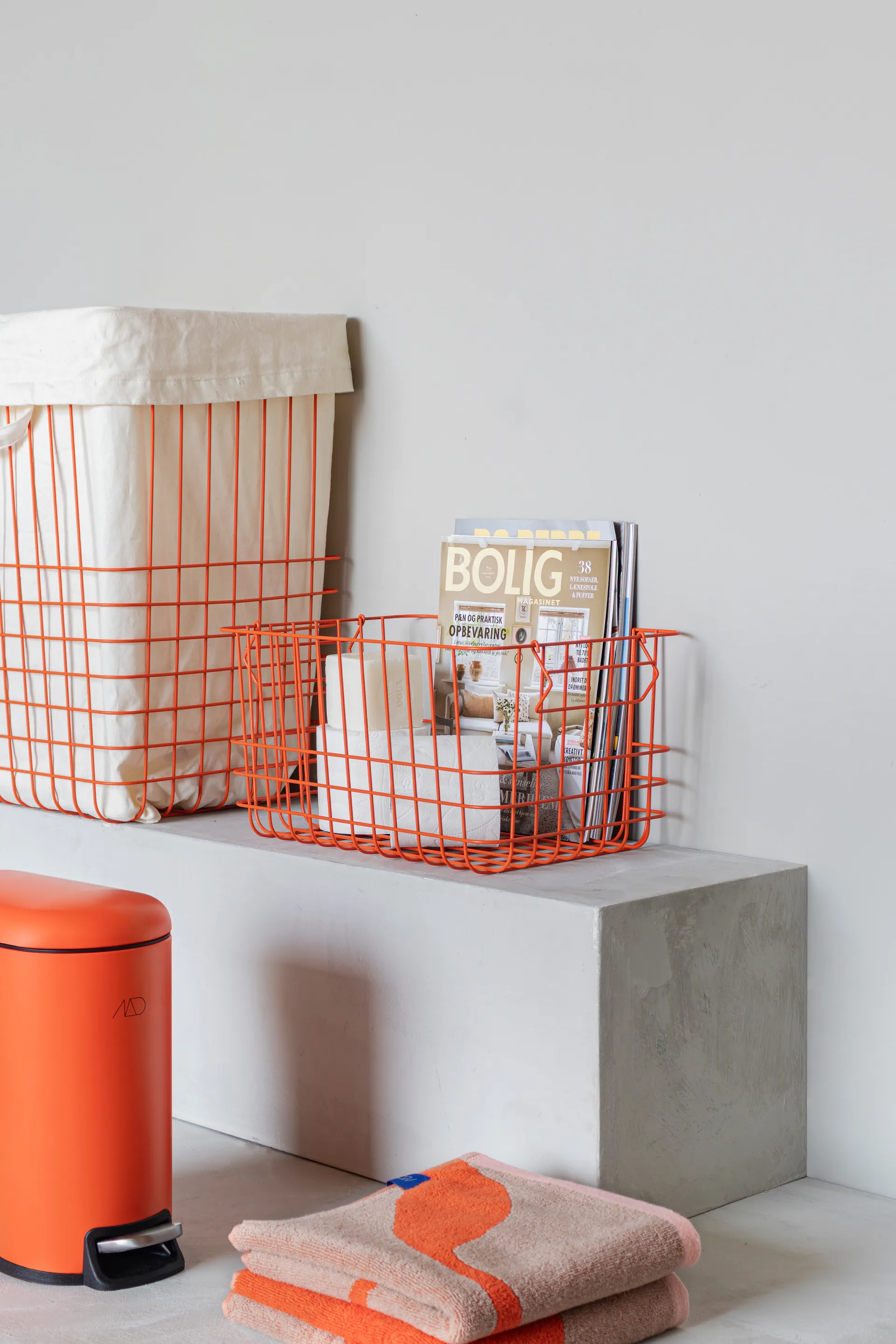 Mini-Walther pedalbøtte 5 L, Orange Mette Ditmer