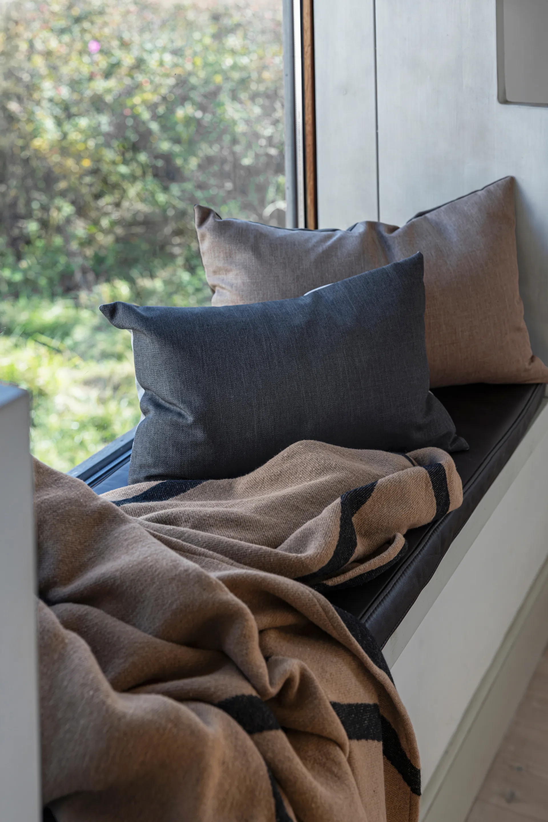 Scala putetrekk, Stone grey, 40x60 cm Mette Ditmer