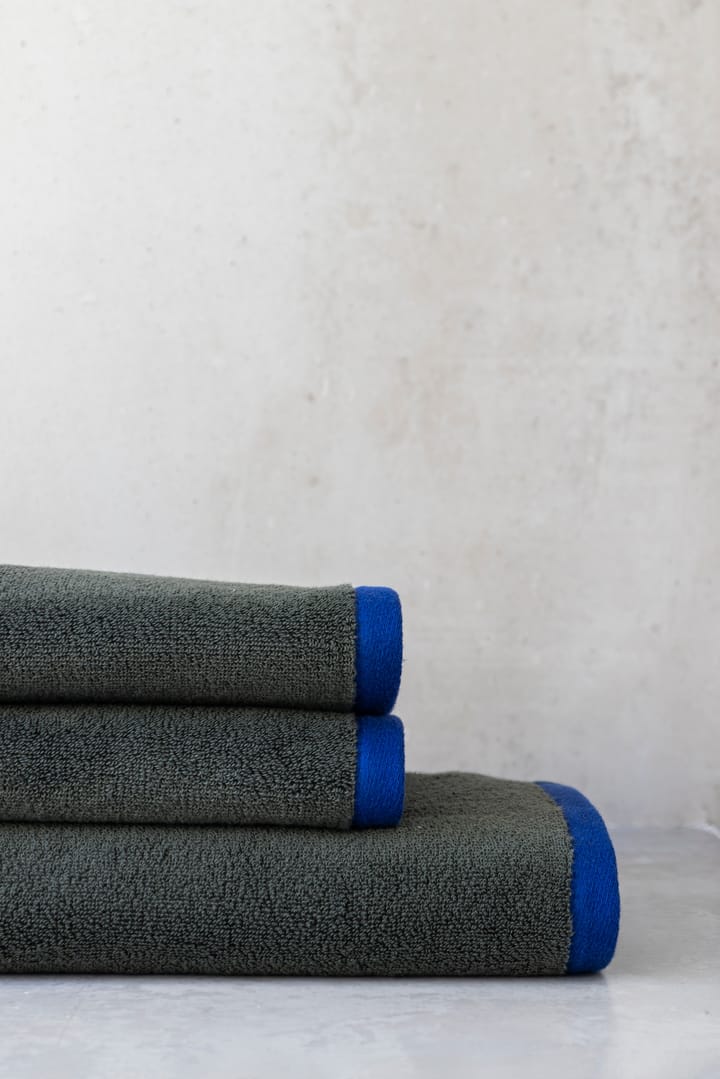 Soft badehåndkle 70x133 cm, Dark olive-light blue Mette Ditmer