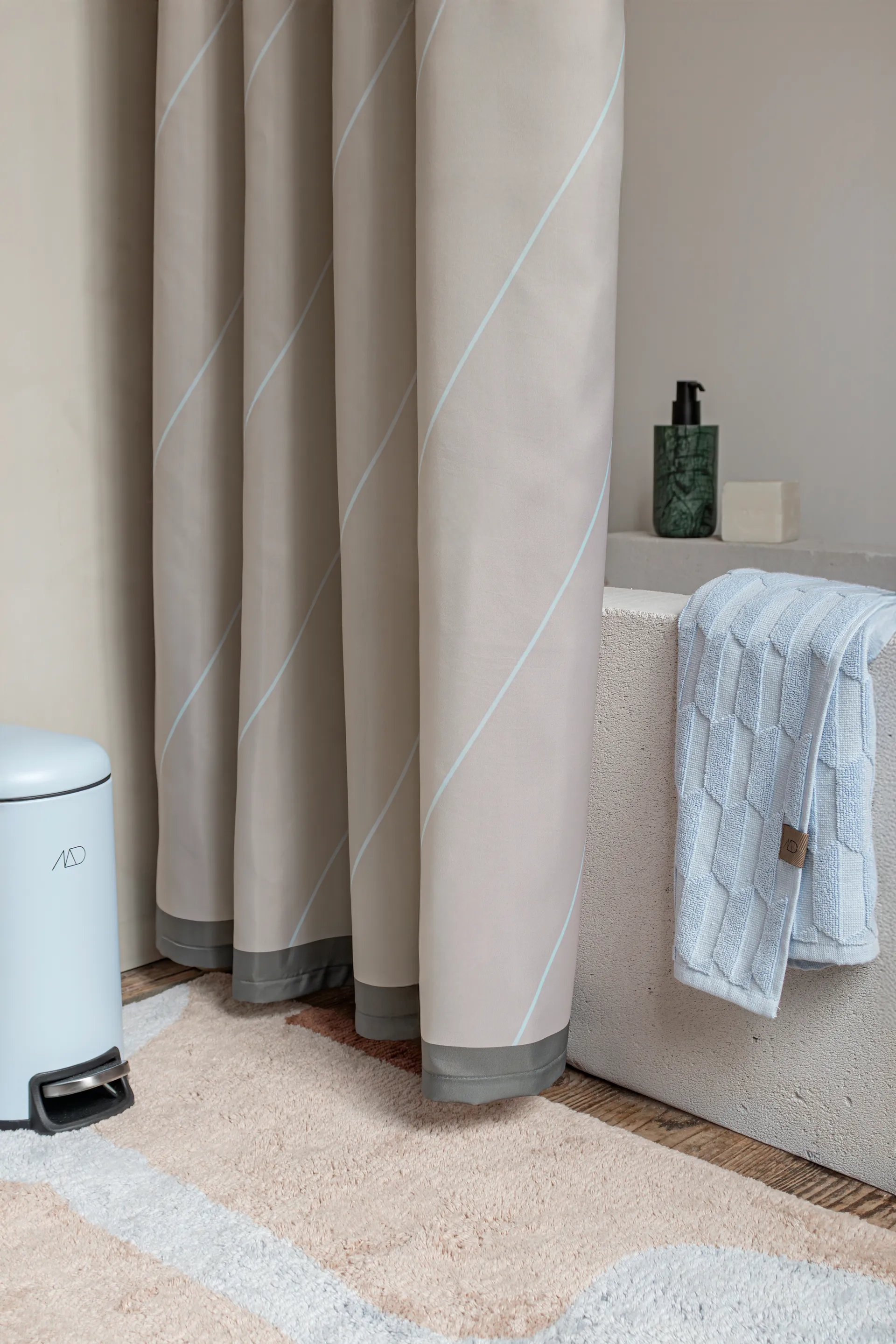 Subtle dusjforheng 150x200 cm, Mint Mette Ditmer