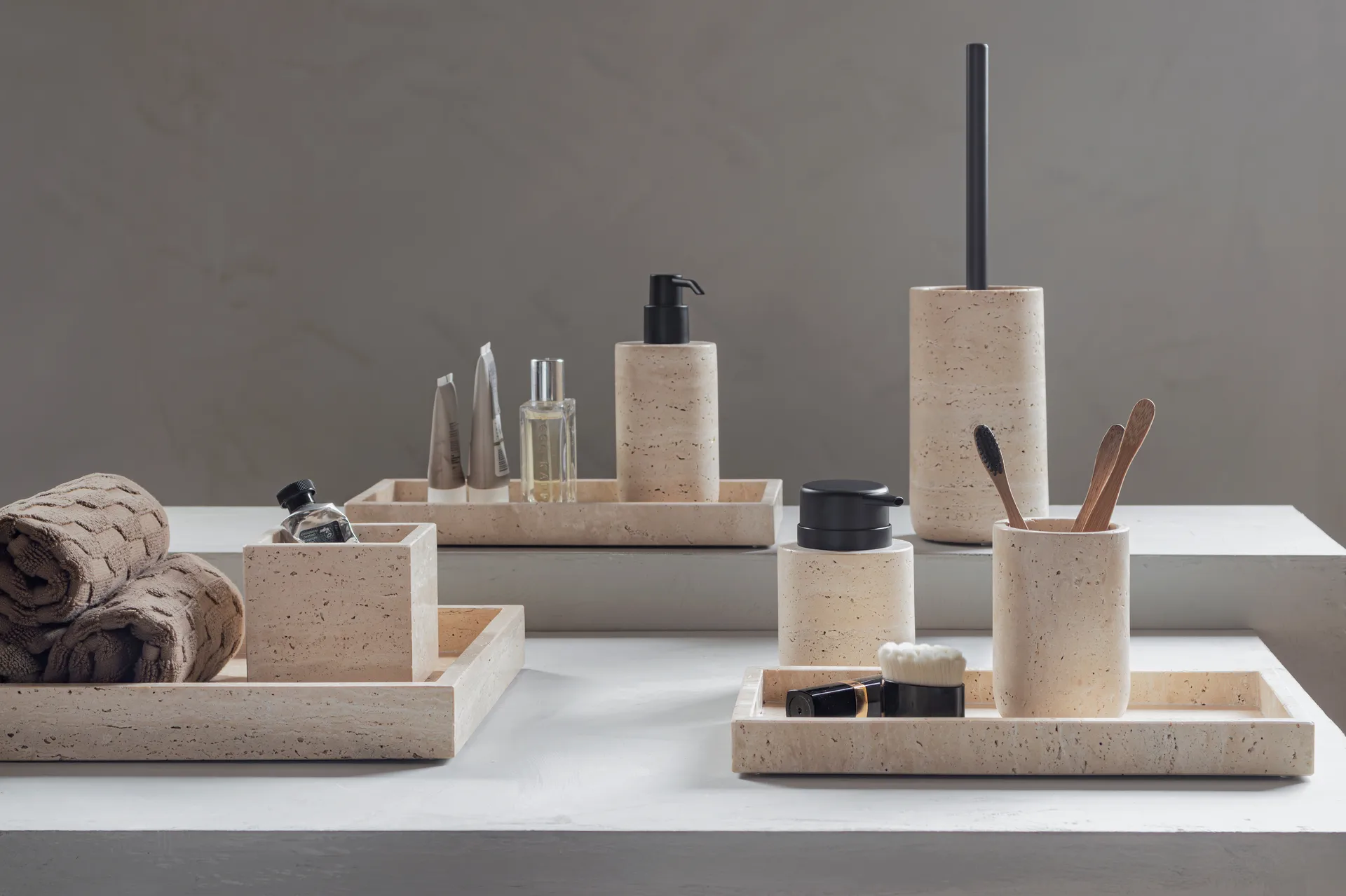 Travertin tannbørsteholder 10 cm, Linen Mette Ditmer