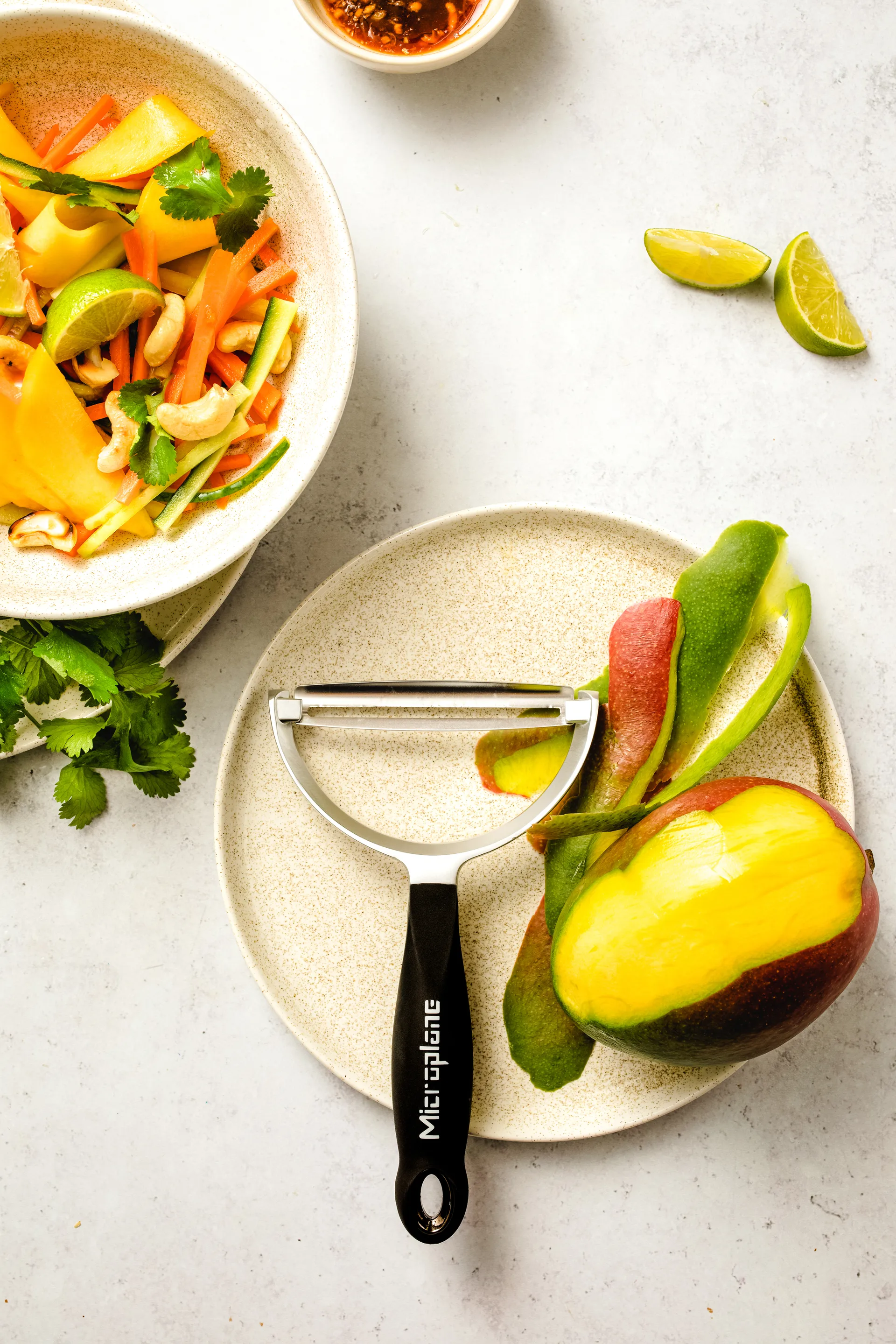 Professional XL-skreller 17 cm, Black Microplane