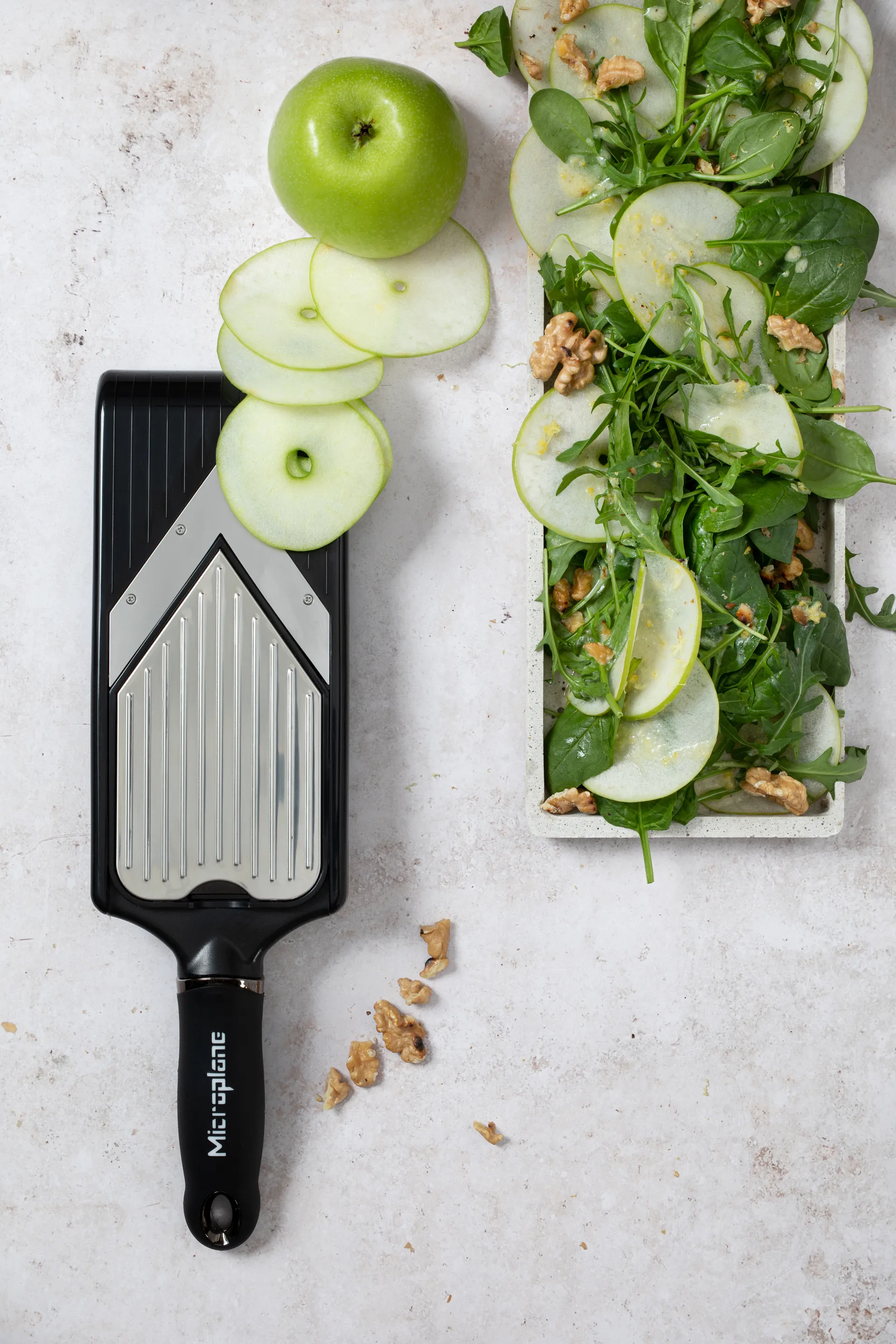 Speciality V-Slicer grønnsaksskjærer julienne blad, Black Microplane