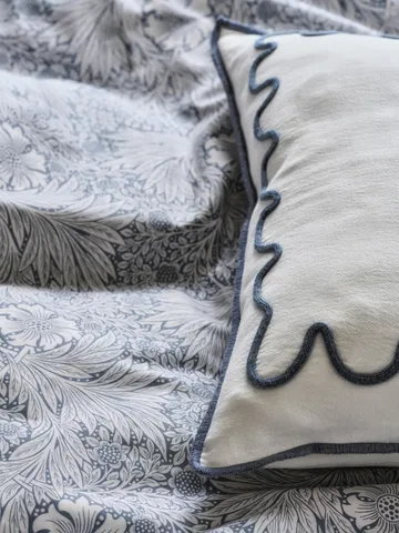 Morris & Co. Marigold Putetrekk - Blå, 50x70 cm - Mille Notti