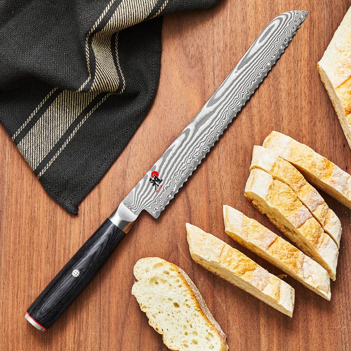 Raw 5000FCD brødkniv 23 cm, Damaskus-svart Miyabi