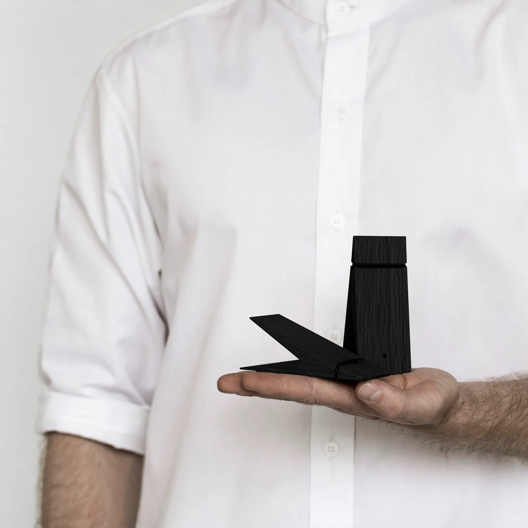 Moebe Pinch treklemme, Svartbehandlet eik MOEBE