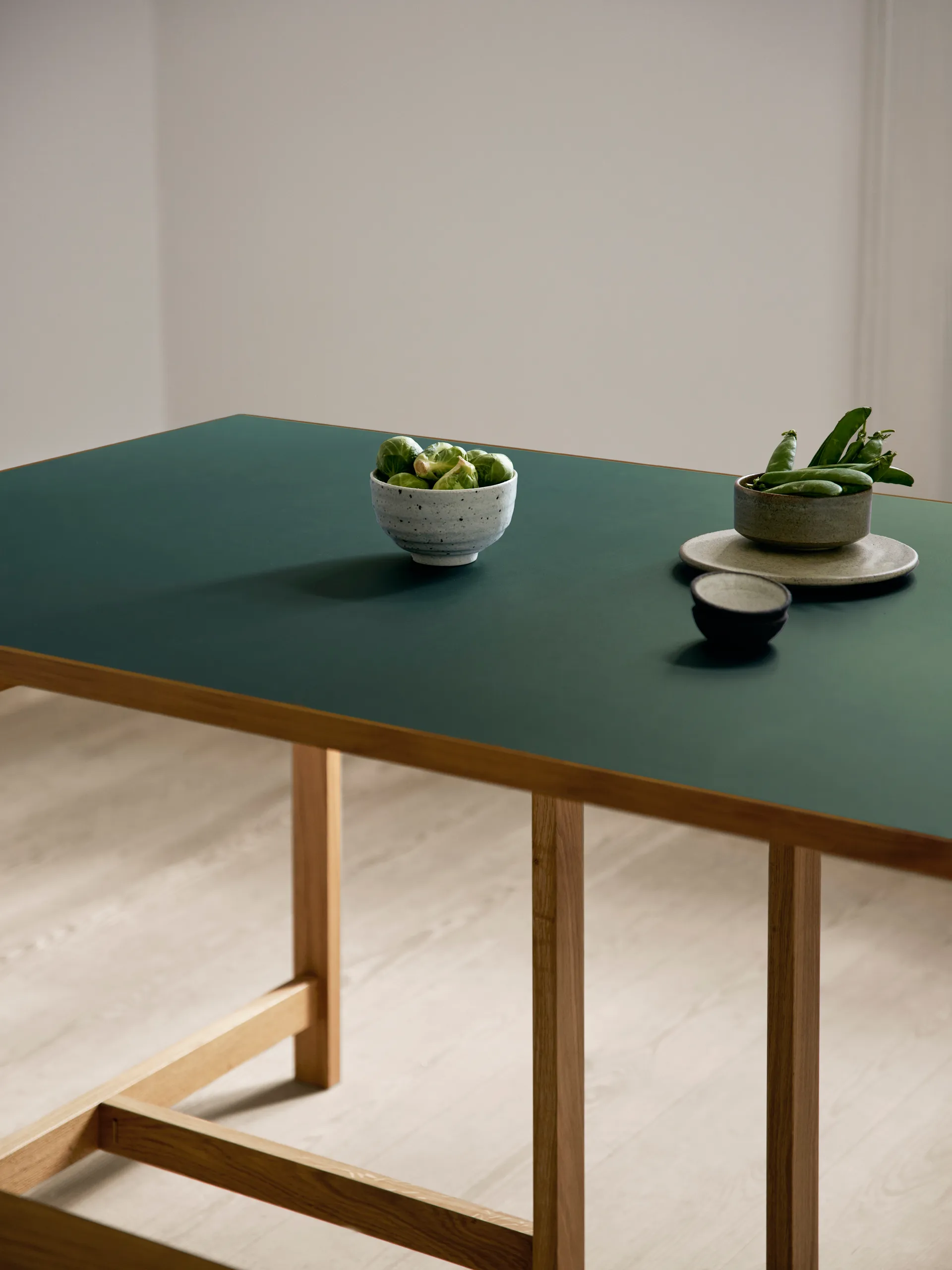 Moebe Rektangulært spisebord, Green, 220x90 cm MOEBE