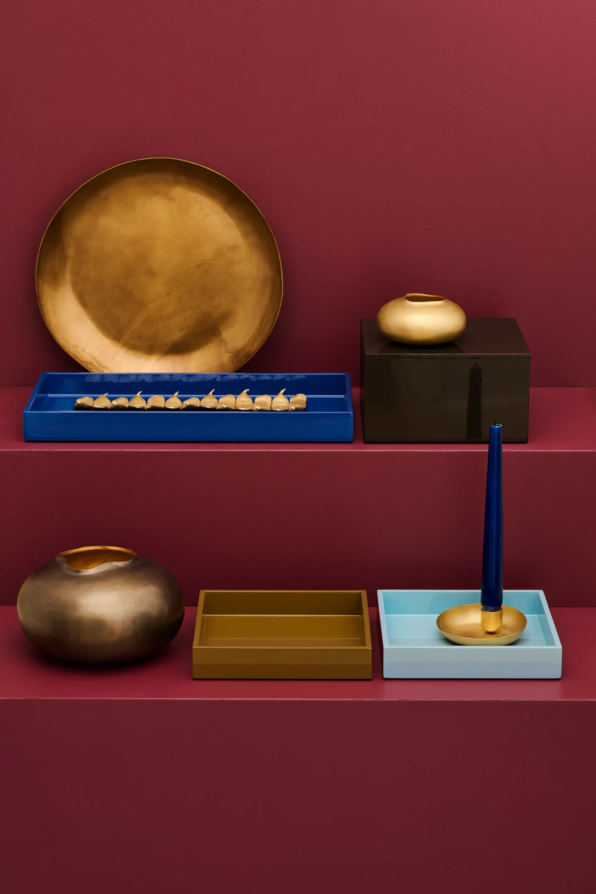 Lux lakkert dekorasjonsbrett 19x19x3,5 cm, Powder blue Mojoo