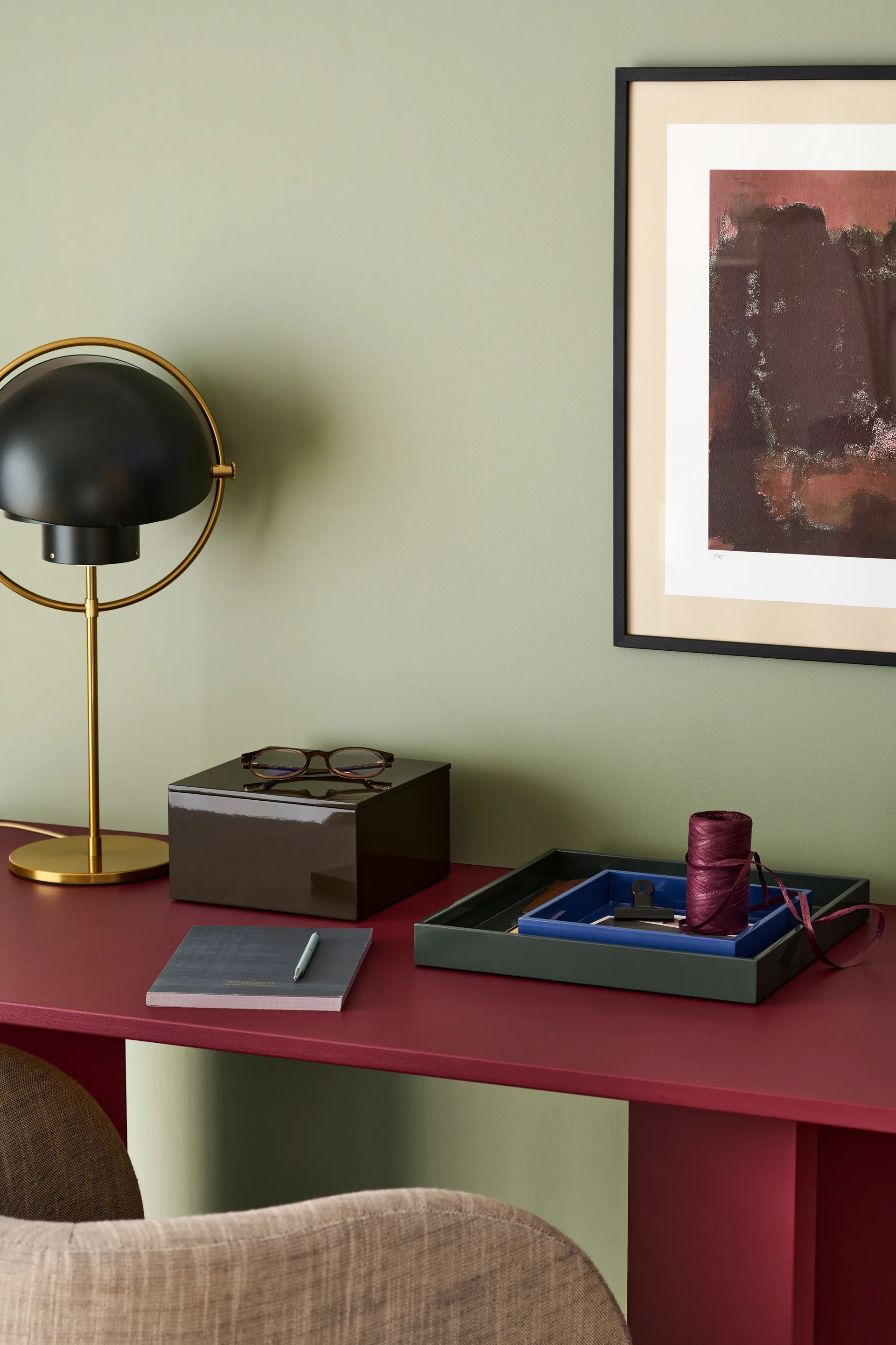 Lux lakkert dekorasjonsbrett 19x19x3,5 cm, Ultramarin Mojoo