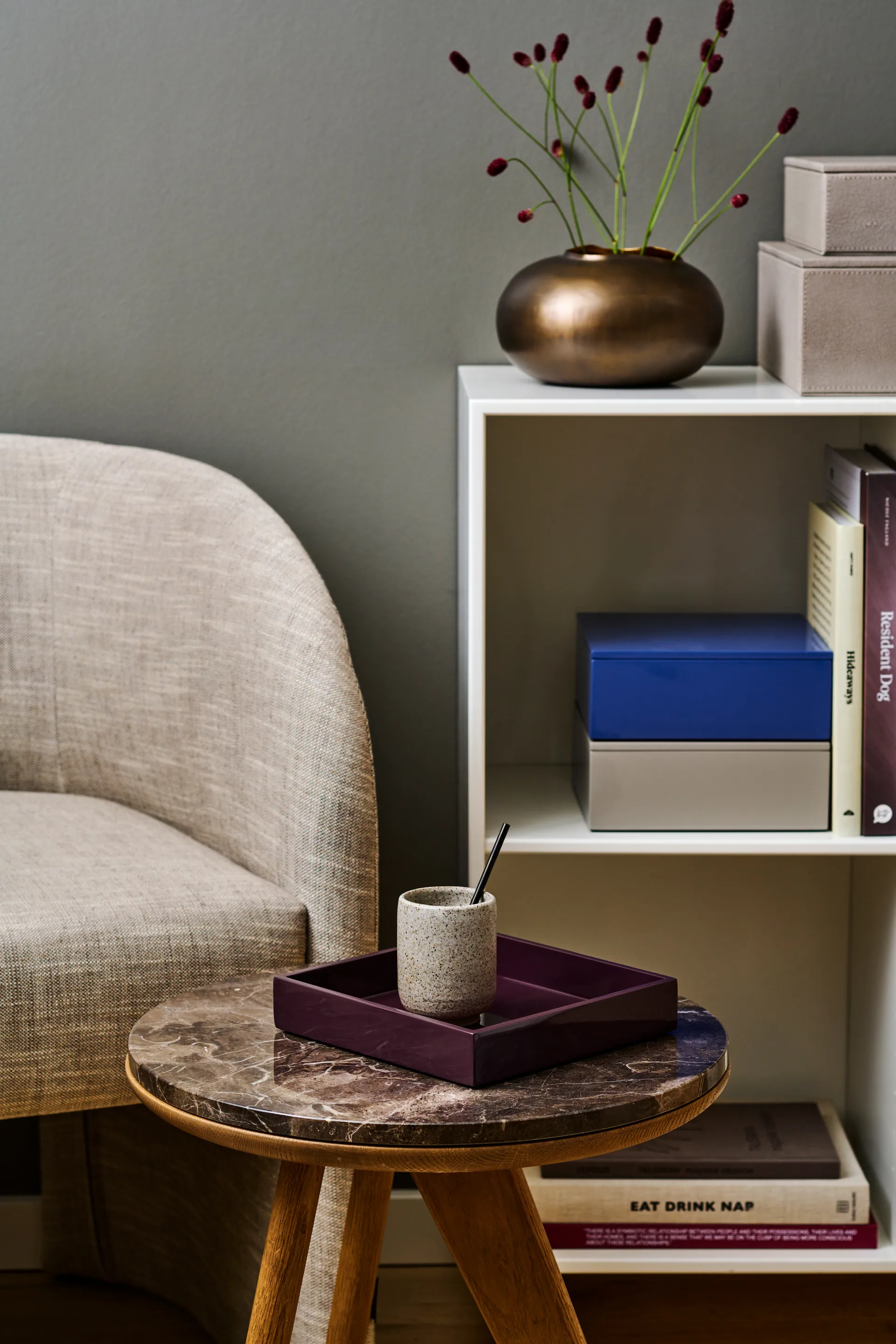 Lux lakkert oppbevaringsboks 19x19x7 cm, Ultramarin Mojoo