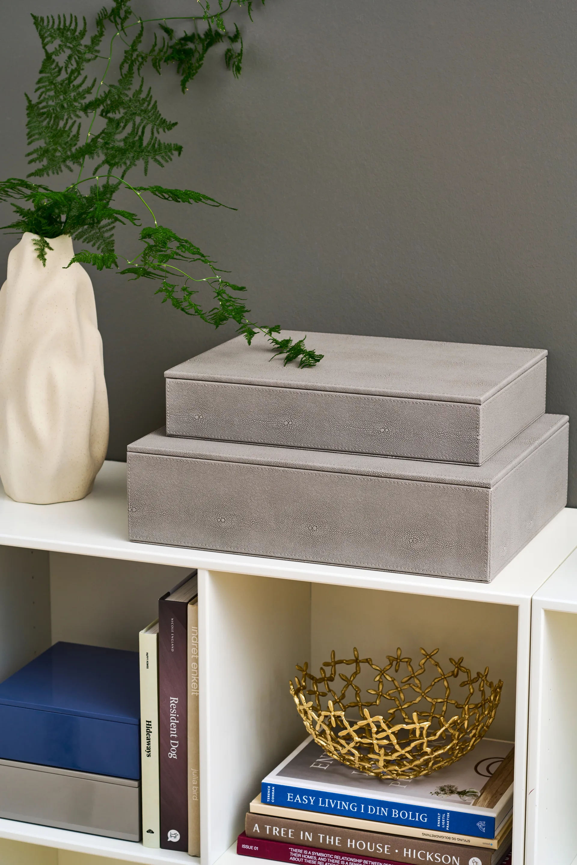 Lux lakkert oppbevaringsboks 19x19x7 cm, Ultramarin Mojoo