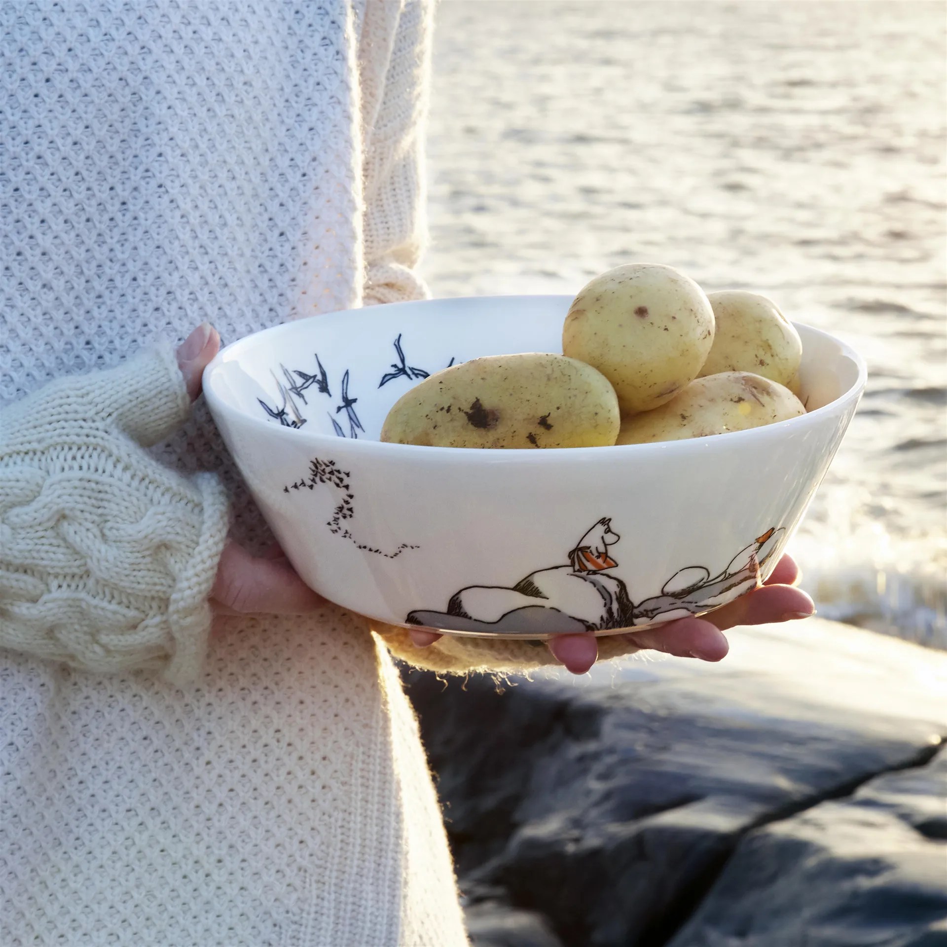 Trofast til deres opprinnelse Mummi serveringsskål, 23 cm Moomin Arabia