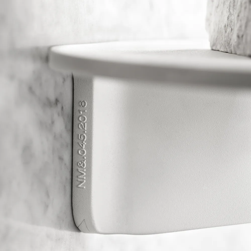 Museum NM&.045 vegghylle, aluminium Museum