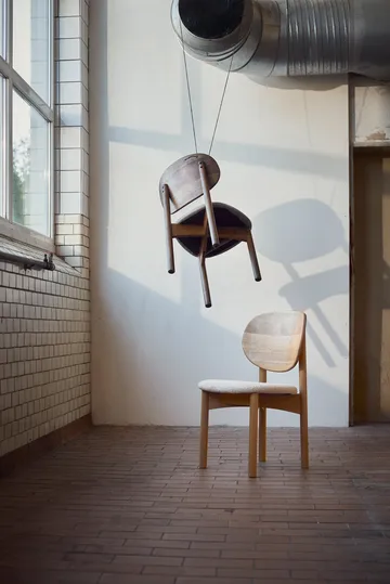 Oka stol - Mørkoljet eik, grey - MUUBS