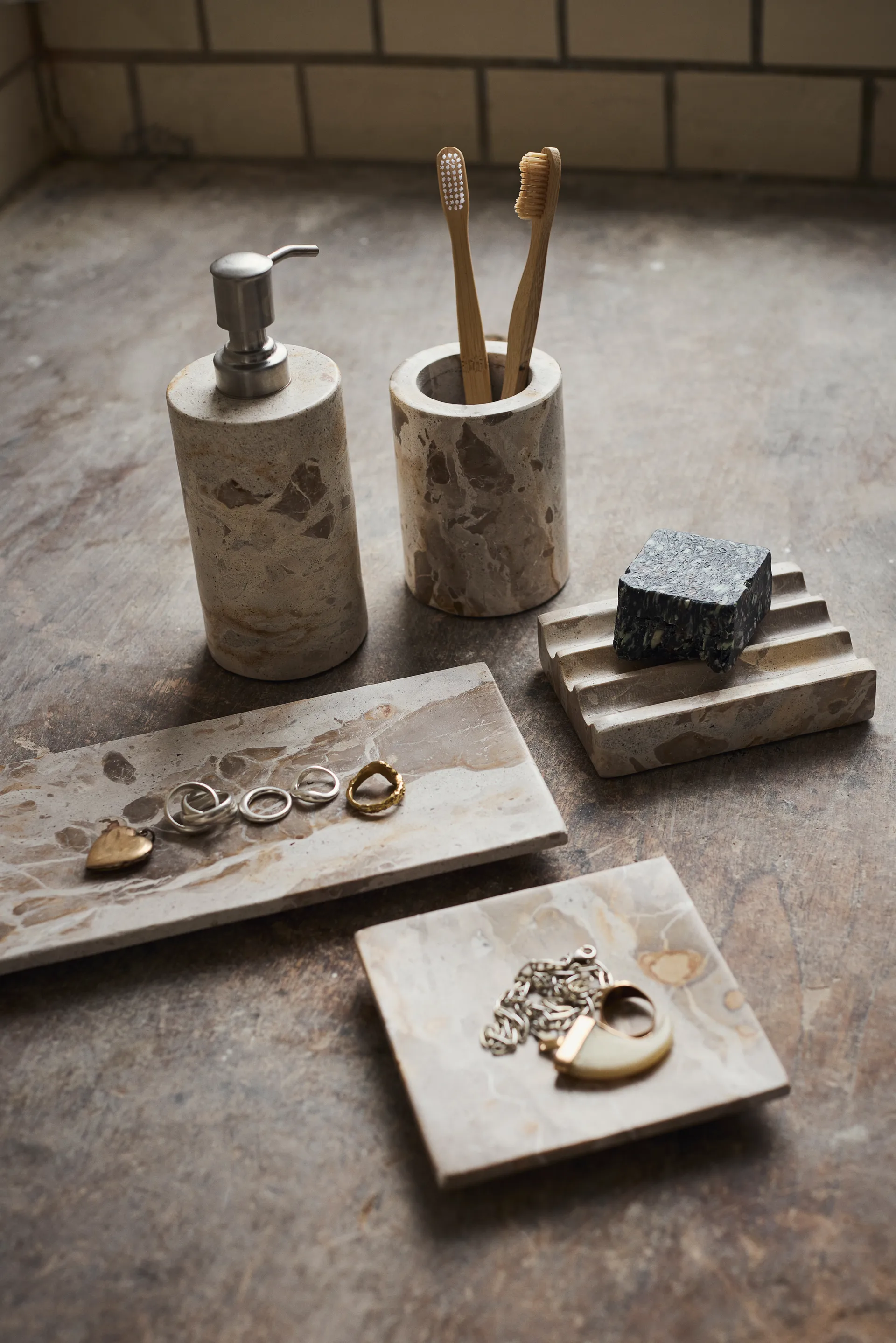 Vita dekorasjonsbrett, Seashell, 30x12 cm MUUBS