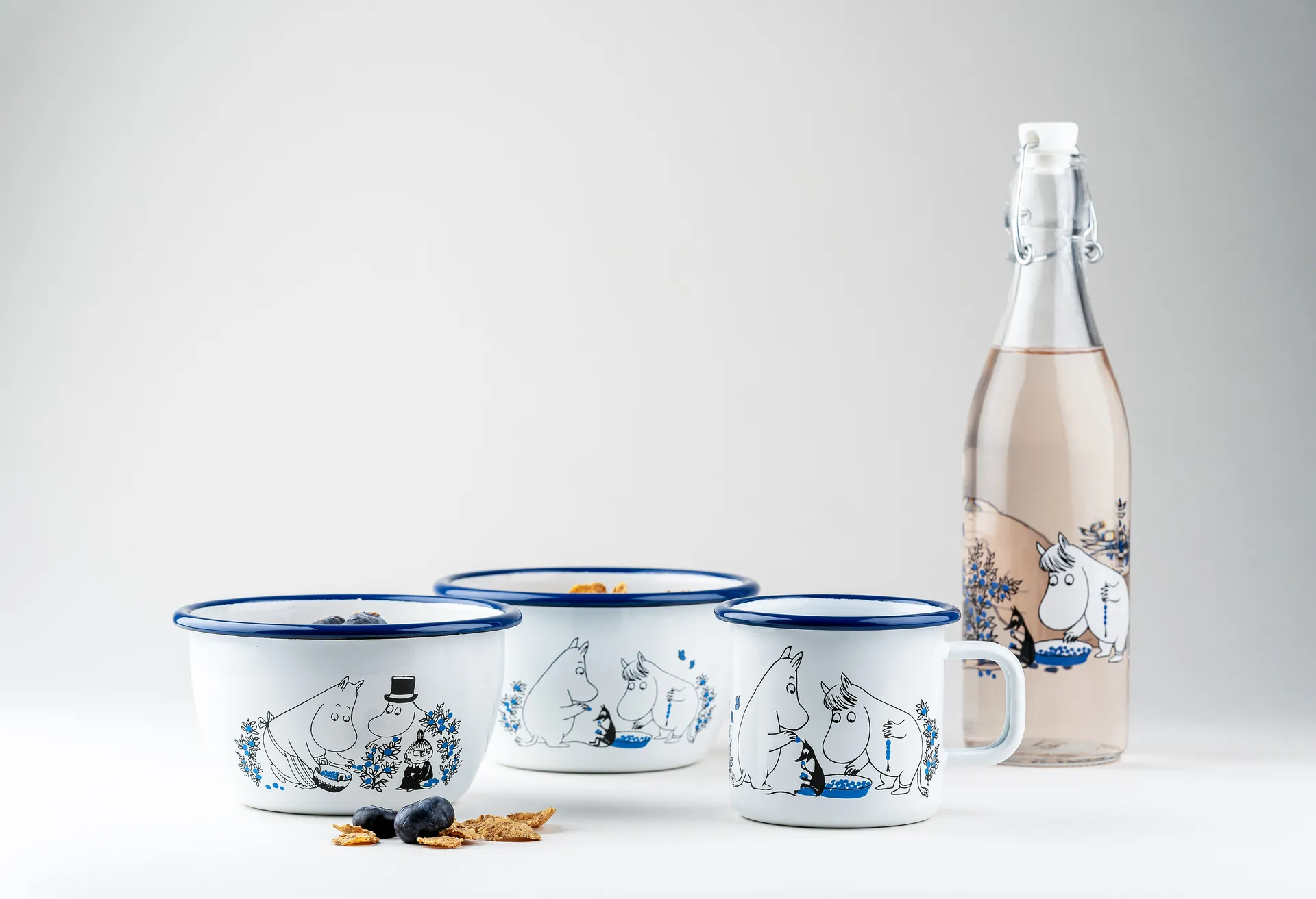 Blueberries emaljekopp 37 cl, Hvit Muurla