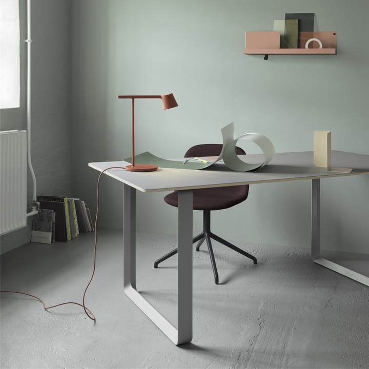 70/70 spisebord 170 x 85 cm, Grey linoleum-Plywood-Sand Muuto