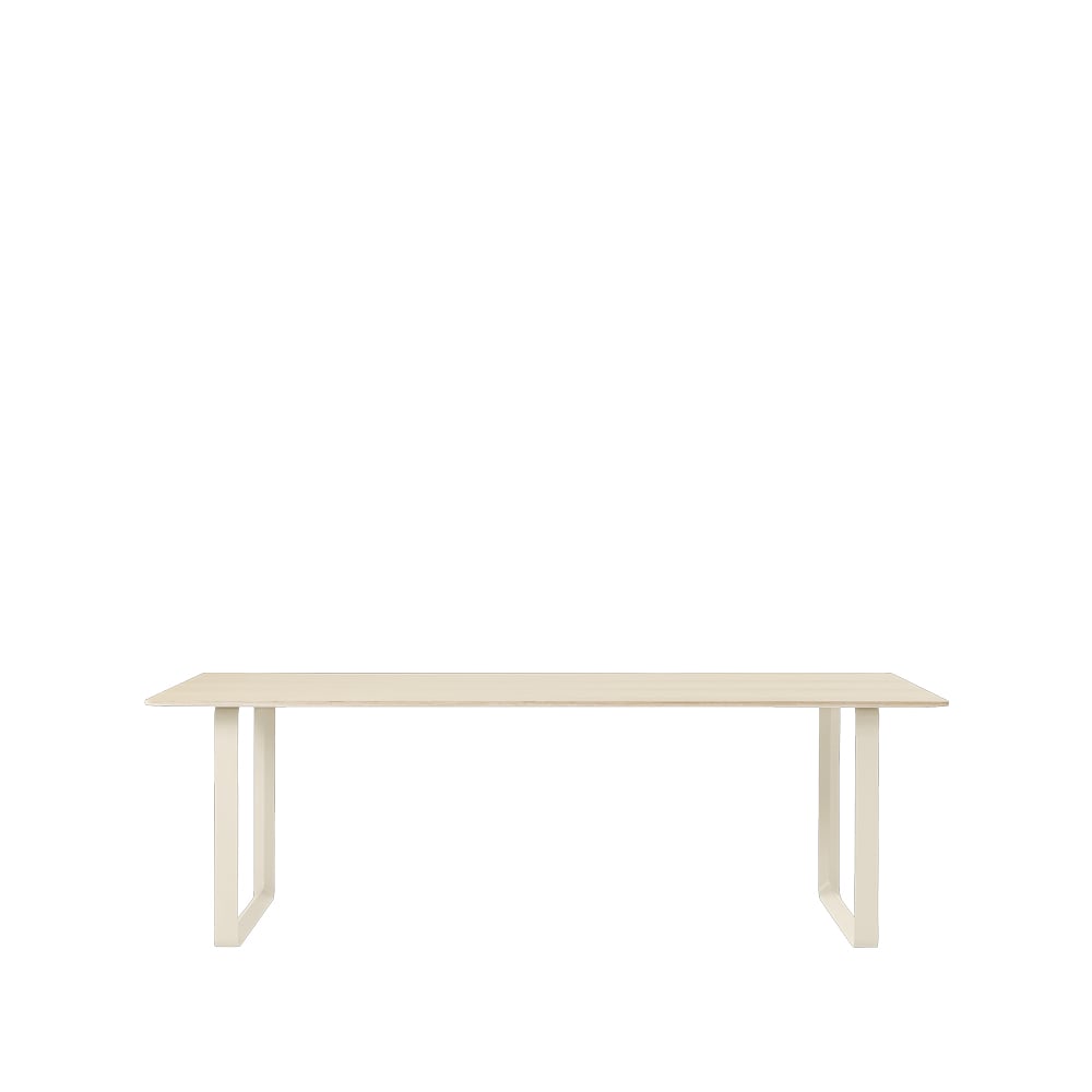 Bilde av Muuto 70/70 spisebord 225 x 90 cm Oak veneer-Plywood-Sand
