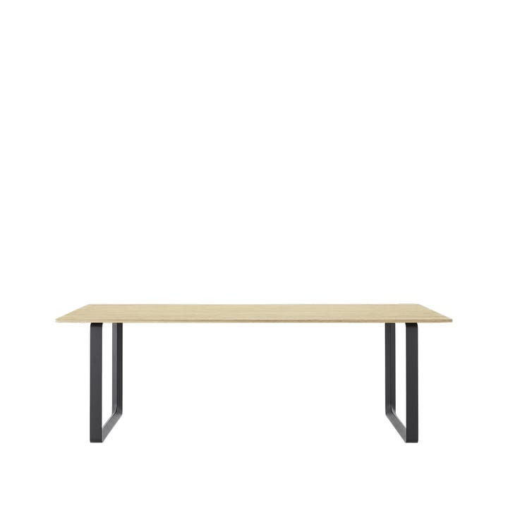 70/70 spisebord 225 x 90 cm - Solid oak-Black - Muuto
