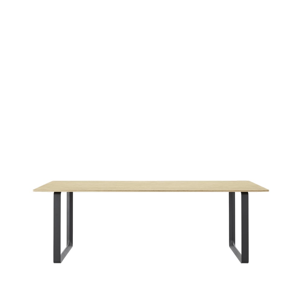 Bilde av Muuto 70/70 spisebord 225 x 90 cm Solid oak-Black