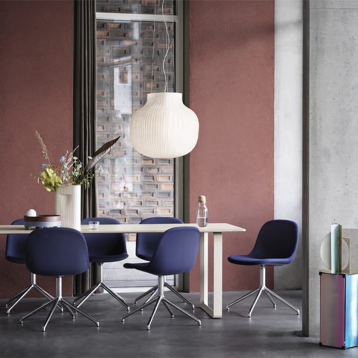 70/70 spisebord 225 x 90 cm, Solid oak-Sand Muuto