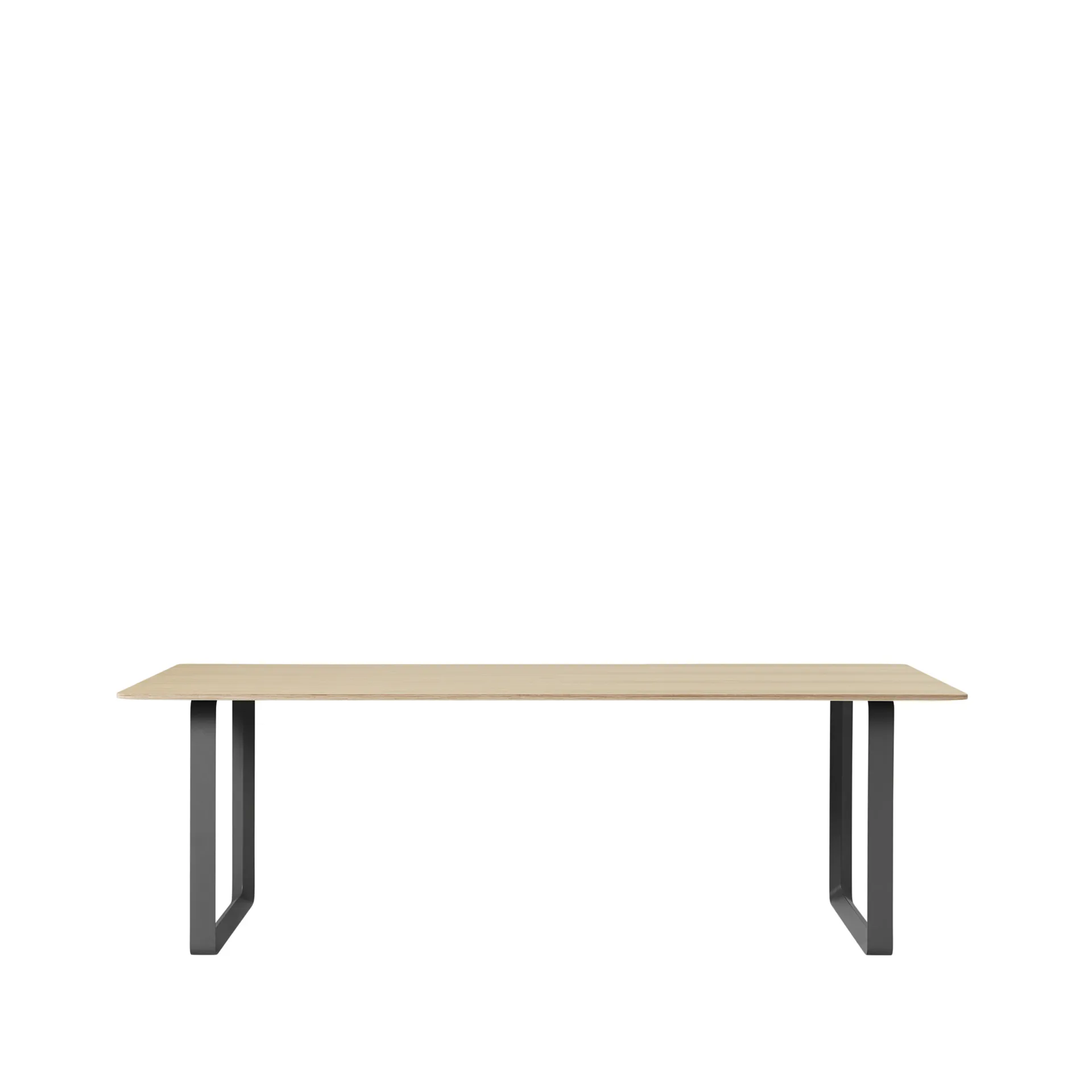 70/70 spisebord 255 x 108 cm, Oak veener-Plywood-Black Muuto