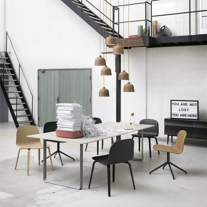 70/70 spisebord 255 x 108 cm - Solid oak-Black - Muuto