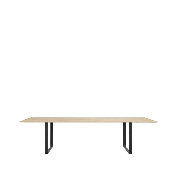 70/70 spisebord 295 x 108 cm - Sollid oak-Black - Muuto