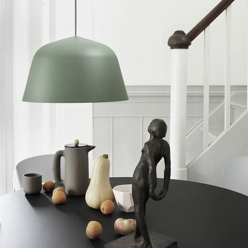 Ambit taklampe Ø25 cm, dusty green (grønn) Muuto