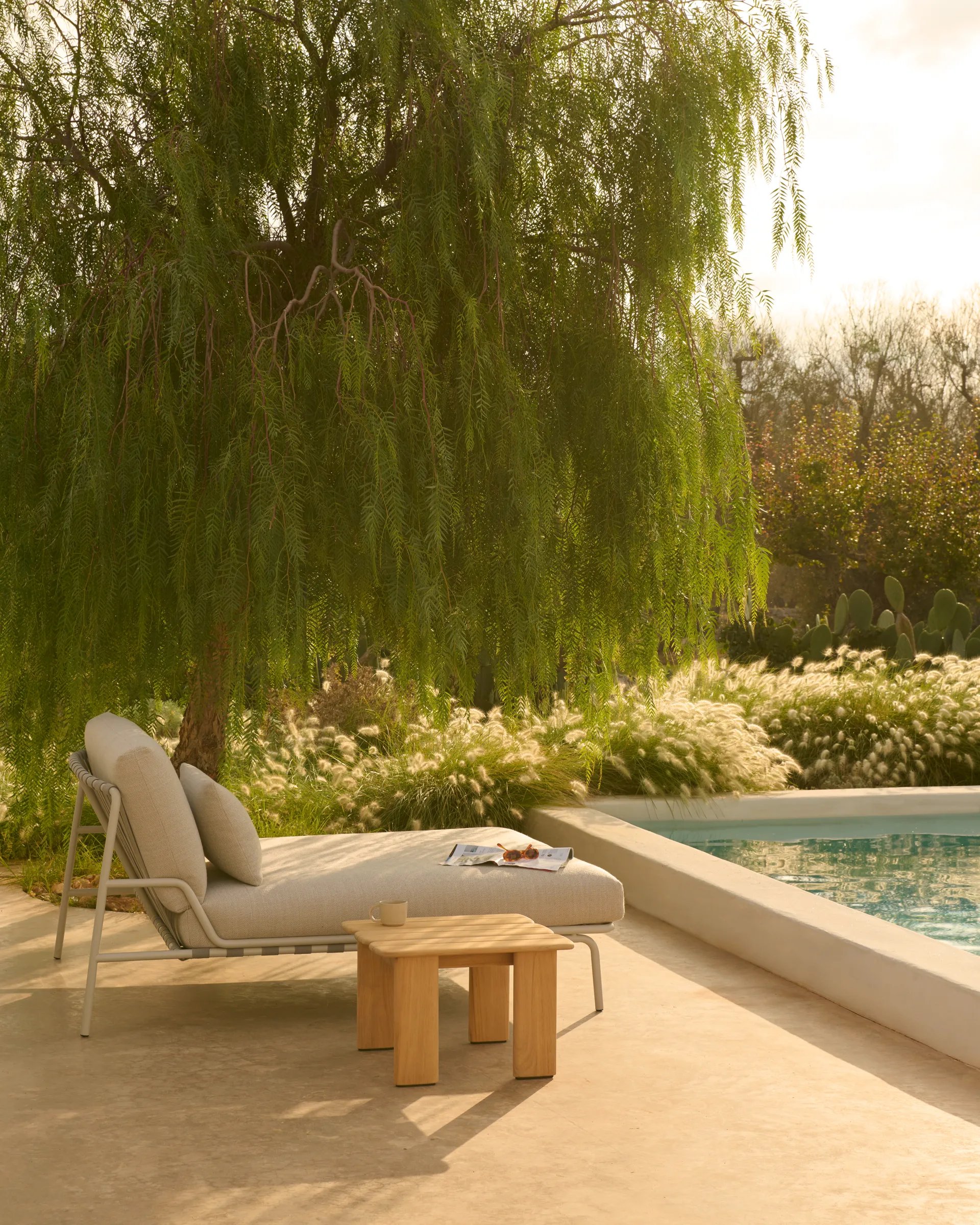 Assemble sofabord, Teak, 55x55 cm Muuto