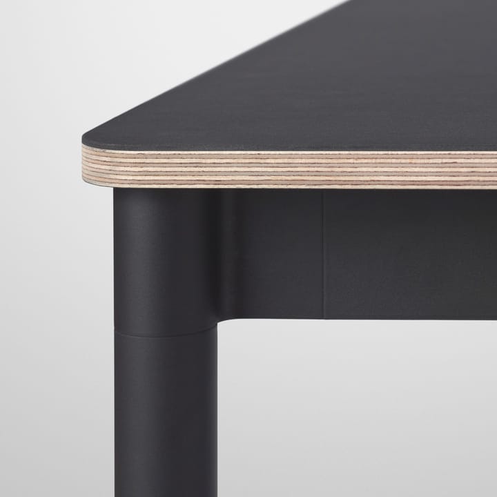 Base spisebord - oak, hvitt stativ, plywoodkant, 250 x 90 cm - Muuto